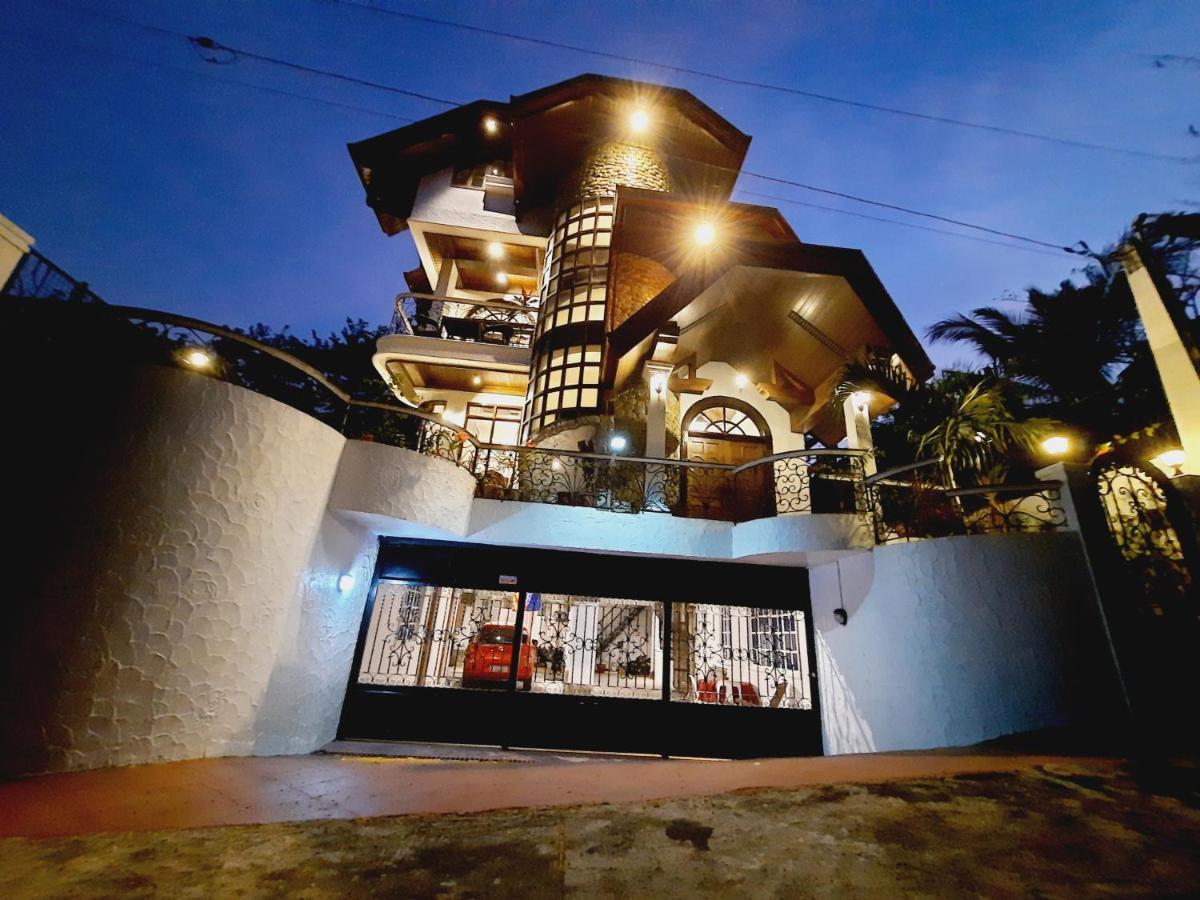 El Castillo Bed And Breakfast Angono Εξωτερικό φωτογραφία