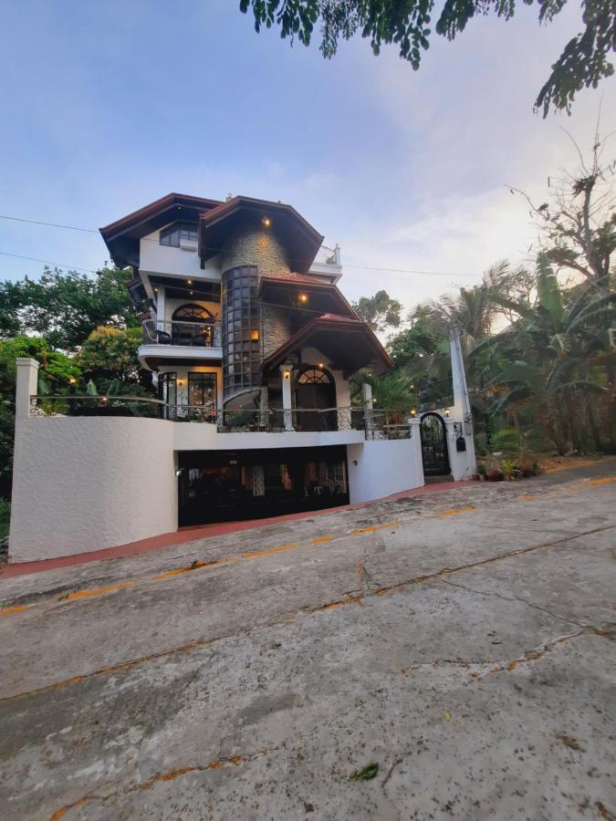 El Castillo Bed And Breakfast Angono Εξωτερικό φωτογραφία