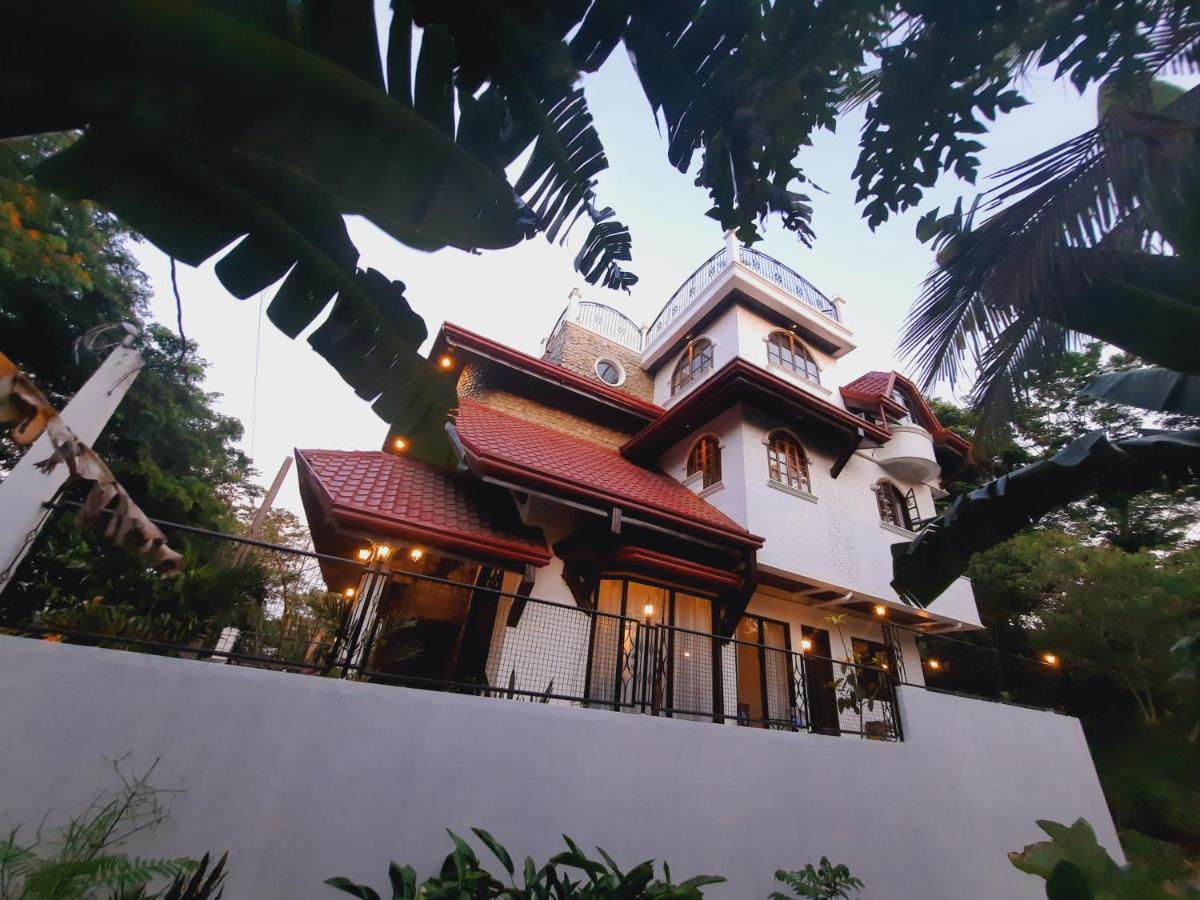 El Castillo Bed And Breakfast Angono Εξωτερικό φωτογραφία