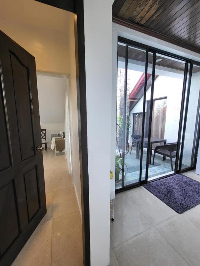 El Castillo Bed And Breakfast Angono Εξωτερικό φωτογραφία