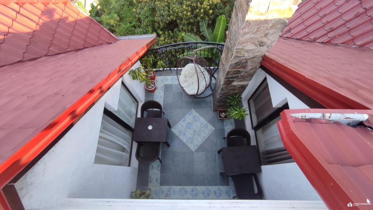 El Castillo Bed And Breakfast Angono Εξωτερικό φωτογραφία