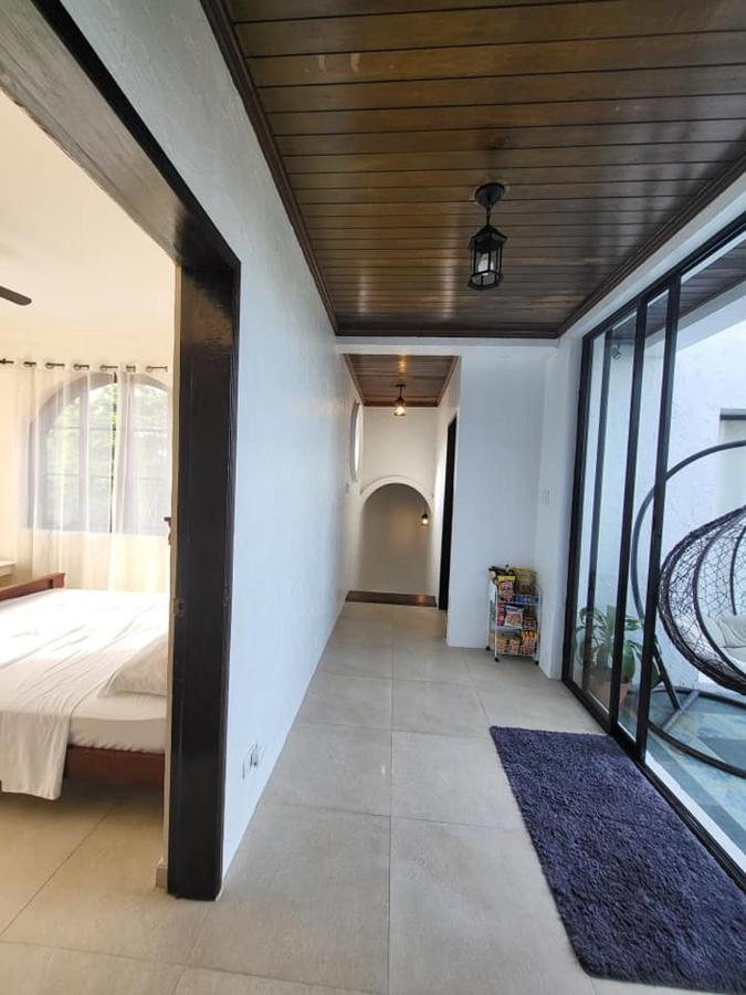 El Castillo Bed And Breakfast Angono Εξωτερικό φωτογραφία
