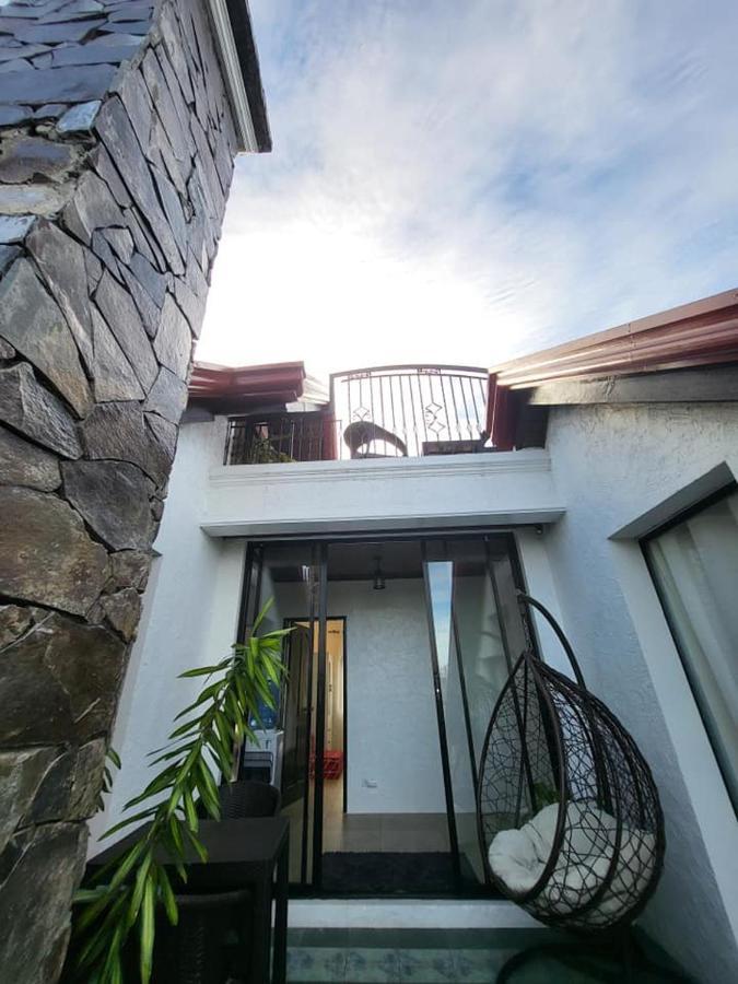 El Castillo Bed And Breakfast Angono Εξωτερικό φωτογραφία